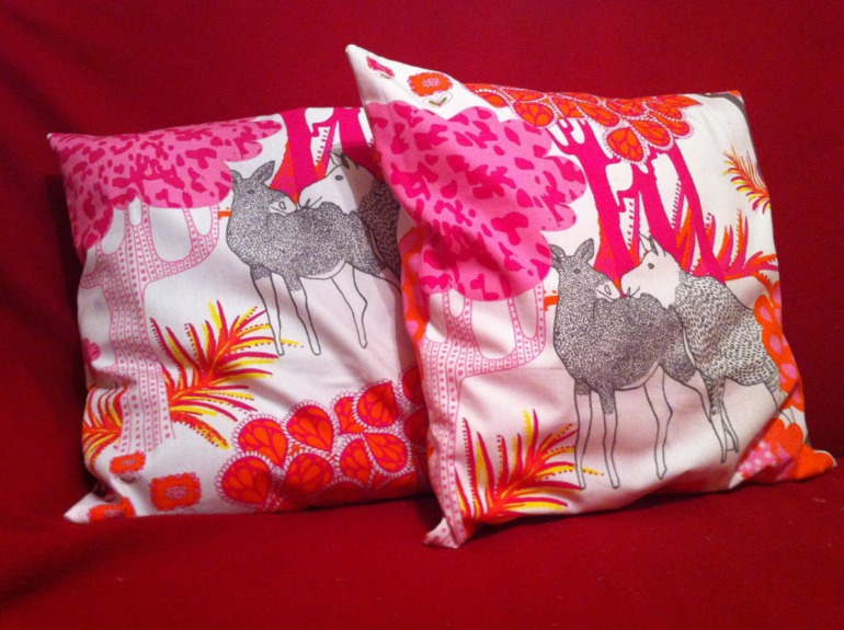 Наволочки с лосями