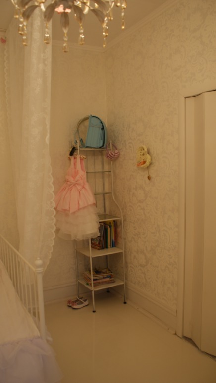 Деткая для девочки.Белая!