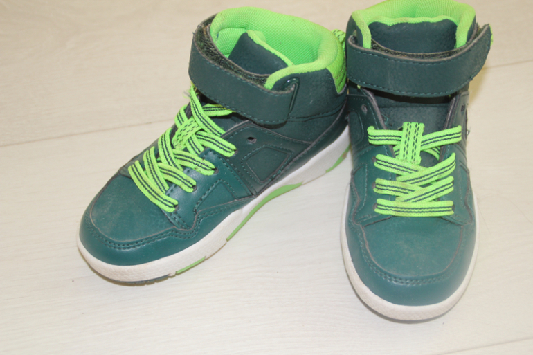 Авито мужские обувь бу. Pasito кроссовки. Кроссовки на мальчика HM зеленые. Кеды Pasito для мальчиков. Кроссовки пасито детские.
