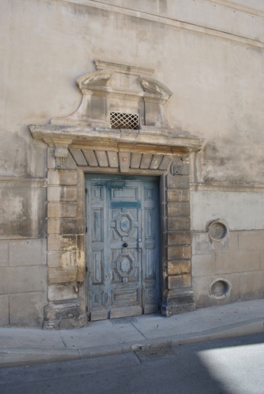 Франция : Ним