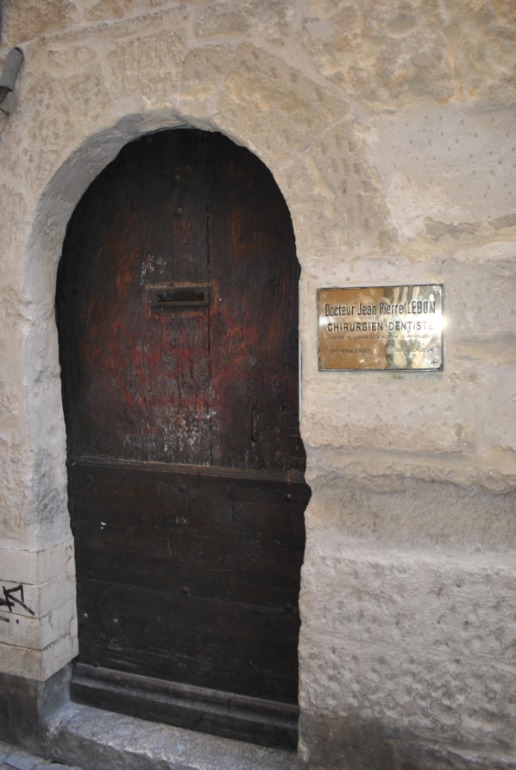 Франция : Ним