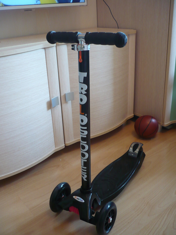 Наш фантом самокат TROLO