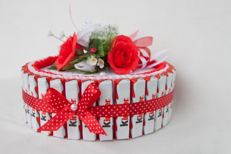 Тортик-шкатулка Киндер))