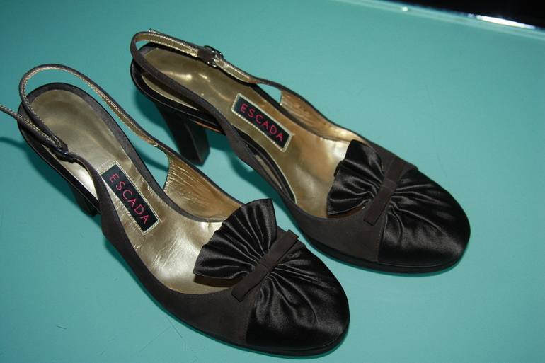 ***Louis VUITTON***BALMAN***CELINE***ESCADA***GINA***VALENTINO***.Оригинал