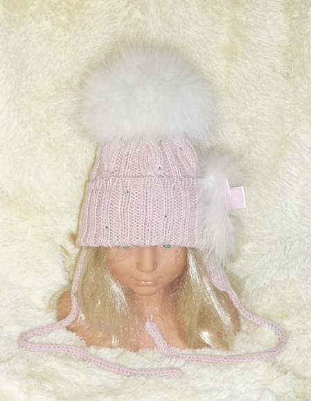 Шапочки с мех помпонами, детские и взрослые, итальянский меринос, машинная и ручная вязка на заказ