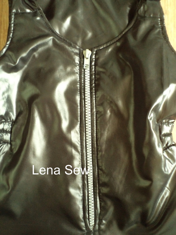 Полукомбинезон а-ля Монклер