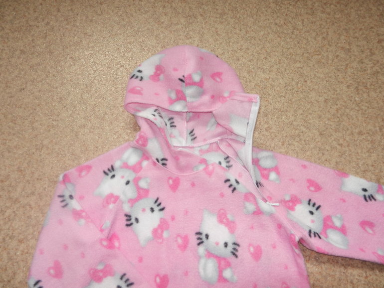 Анорак с капюшоном из флиса для доченьки