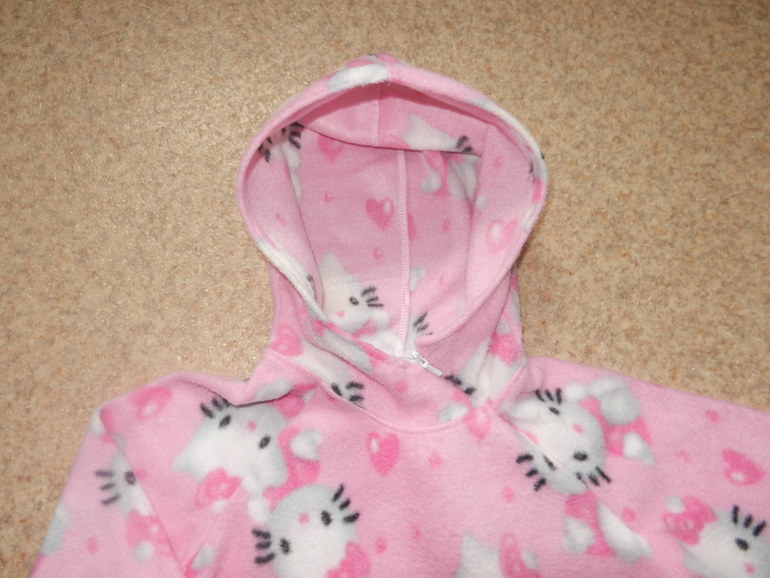 Анорак с капюшоном из флиса для доченьки