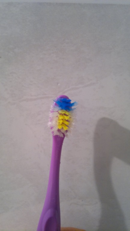 Про зубную щетку