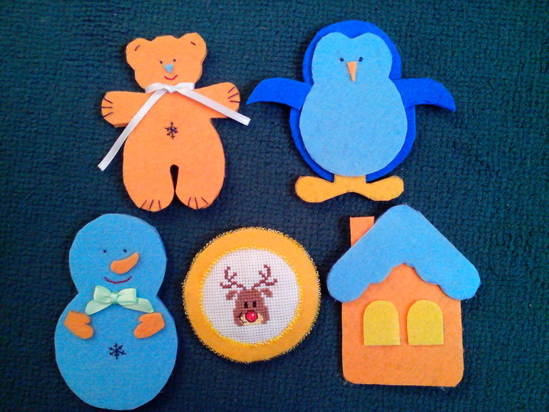 Немного вышивки и много поделок. (много фото)