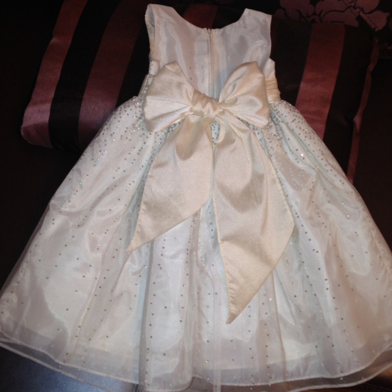 Нарядное платье р.2, 2000 р