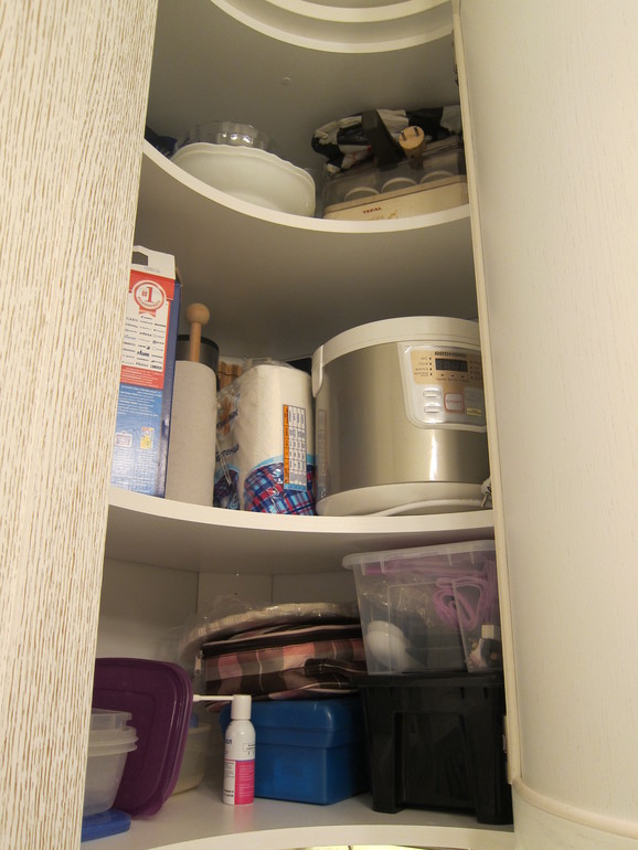 Снова приглашаю на кухню) Теперь доделанную. Осторожно, много фото!