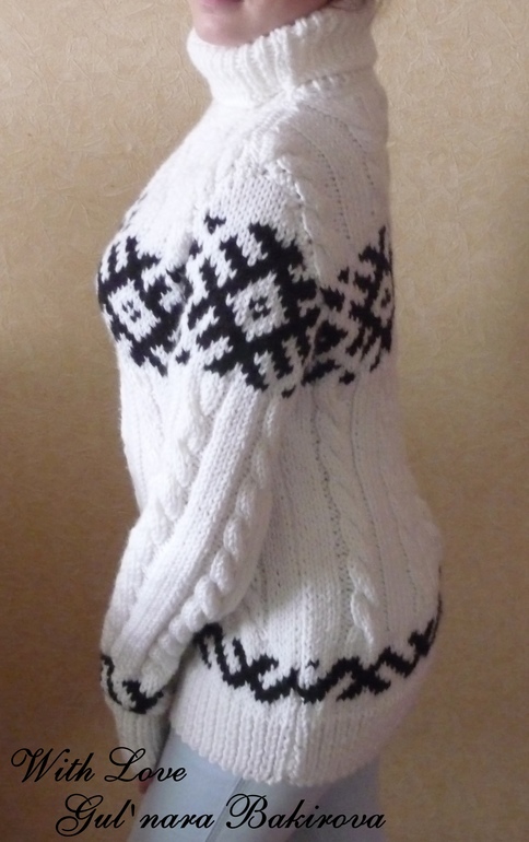 Женский свитер с орнаментом и косами)