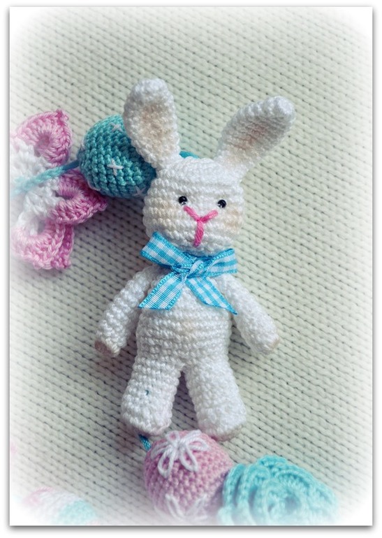 Немного бус.