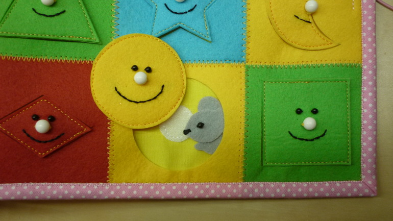 Книжечка с дракошей.