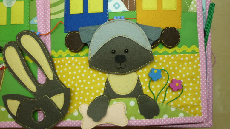 Книжечка с дракошей.