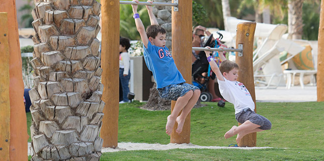 Где отдохнуть с  детьми на школьных каникулах?