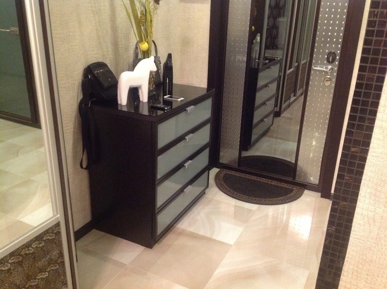 А вот и наше долгожданное новоселье!!))))трехкомнатная квартира в доме серии п 44 т