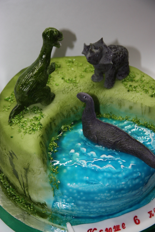 Торт с ДИНОЗАВРАМИ.