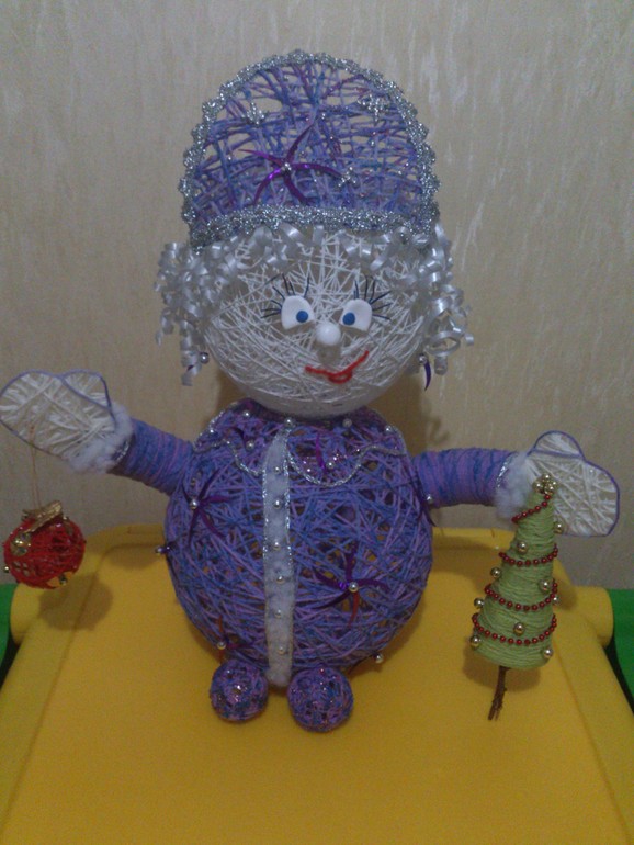 Снегурочка........которая любит хорошо покушать