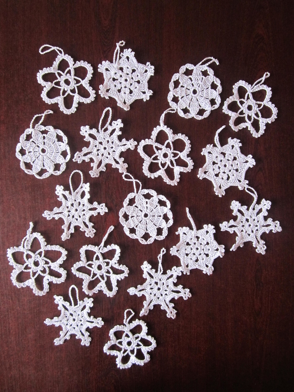 Безопасные новогодние украшения на елку