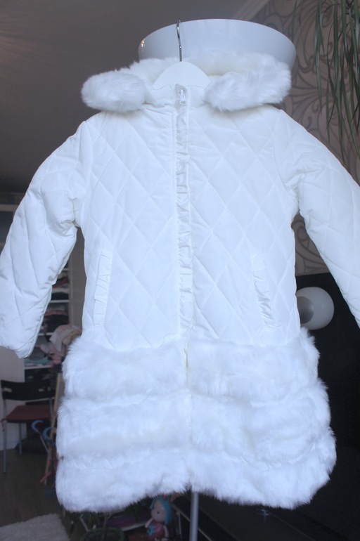 Пальто Чикко, р-р 104, 4500 новая цена 4000руб