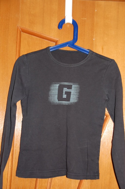 отдам на девочку подростка, р-р 40-42 б/у. м. Савеловская