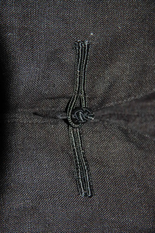 отдам б/у женское р-р L, метро Савеловская