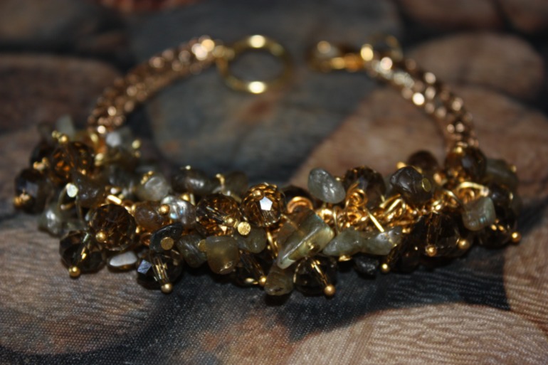 Браслеты из кожи с натуральными камнями. Новая коллекция!!! СКИДКИ!!!!!!