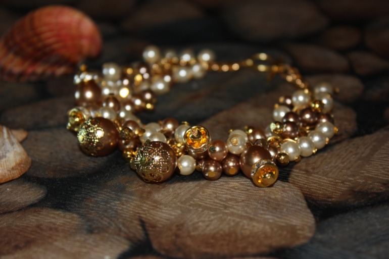 Браслеты из кожи с натуральными камнями. Новая коллекция!!! СКИДКИ!!!!!!