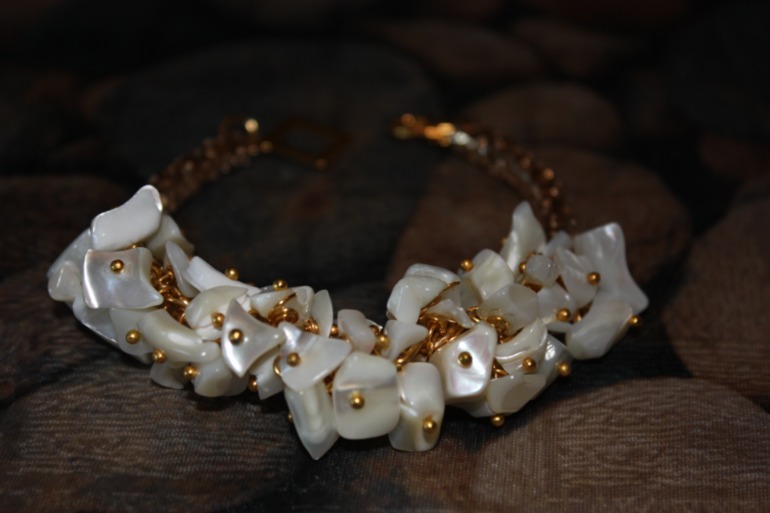 Браслеты из кожи с натуральными камнями. Новая коллекция!!! СКИДКИ!!!!!!