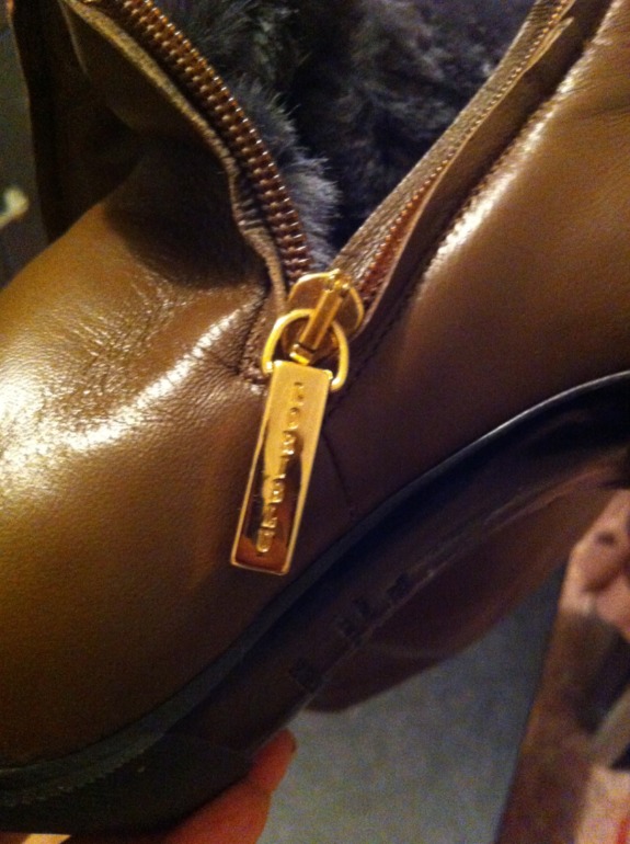 Loriblu оригинал новые 36,5 размер 7500 руб.