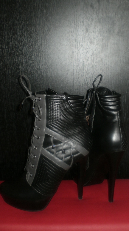 Теперь лужи мне не страшны ... )))