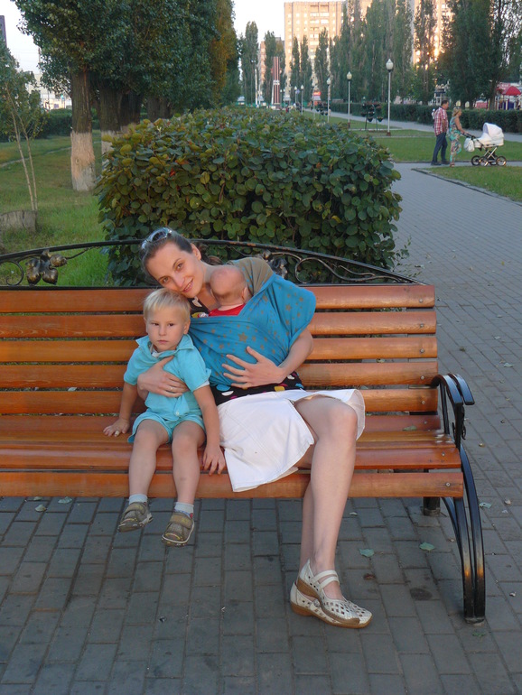 Тест-драйв слинга-шарфа Звездное небо от Mum's Era