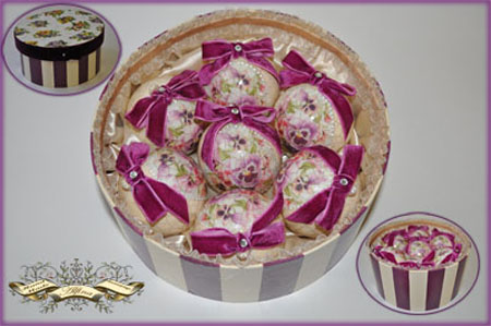 Комплект елочных игрушек "Фарфоровый расцвет"