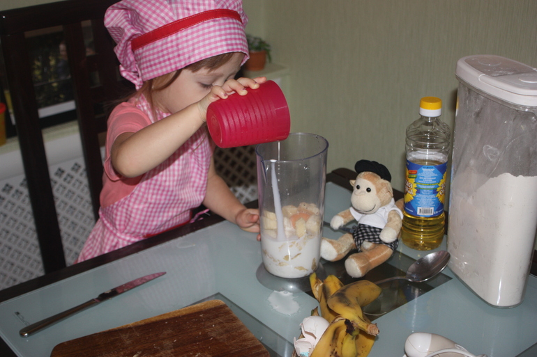 ФМ - Готовим с детьми (Банановые оладушки)