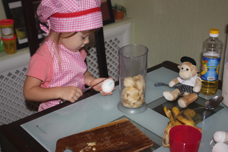 ФМ - Готовим с детьми (Банановые оладушки)