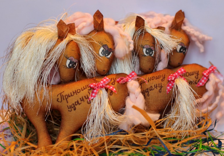 И снова лошадки.