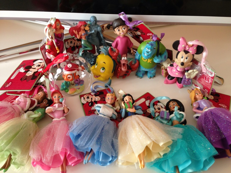 Новогодние игрушки Disney