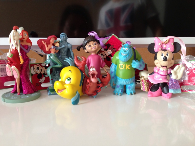 Новогодние игрушки Disney