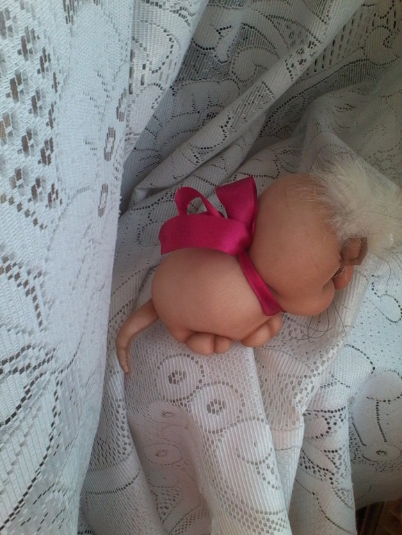 Поколдовала с капроном)))