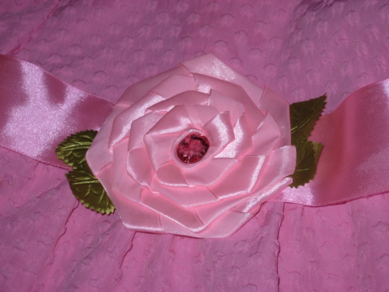 Новое дыхание платье доченьки и три повязочки))).