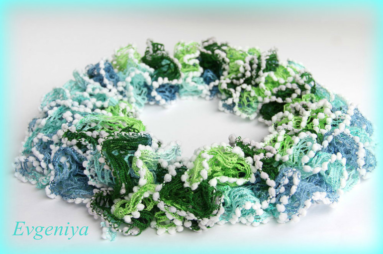 Воздушные шарфики ( ручная работа).