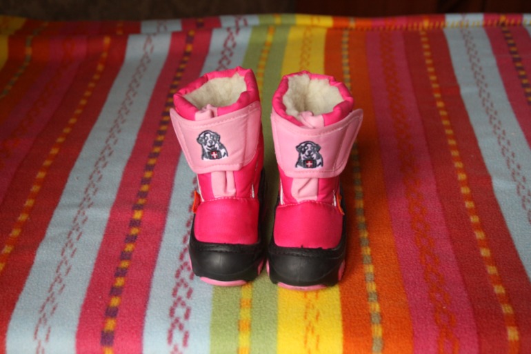 Продаю сноубутсы Demar на мальчика и девочку  20-21 размер