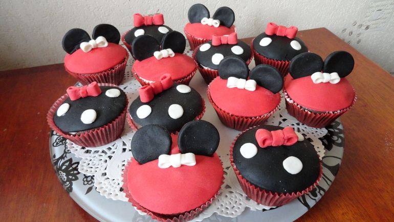 Капкейки Минни Маус