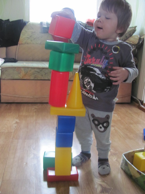 Наша первая ТН. Геометрические фигуры.