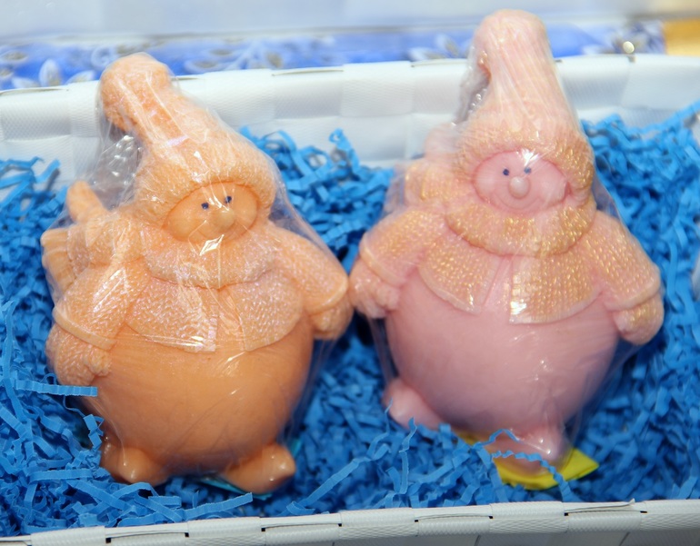 Вкусно пахнущая посылка))