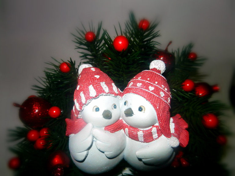 Летели две птички ростом невелички