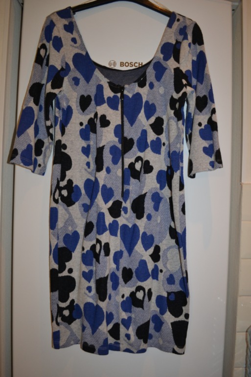 Продам Платье BSB новое