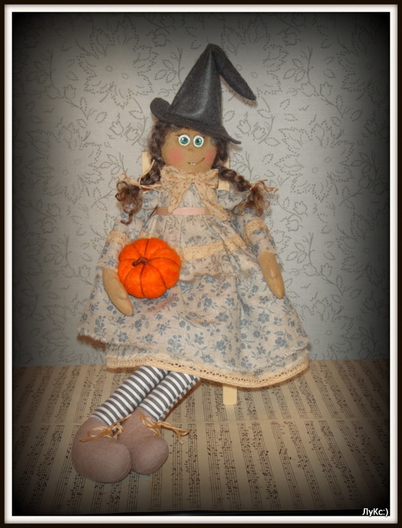 Эсмеральда:))